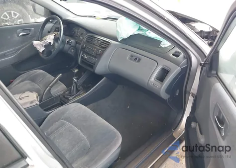 2000 Honda Accord 2.3 Dx из США, поврежденный, VIN 1HGCF8543YA096042